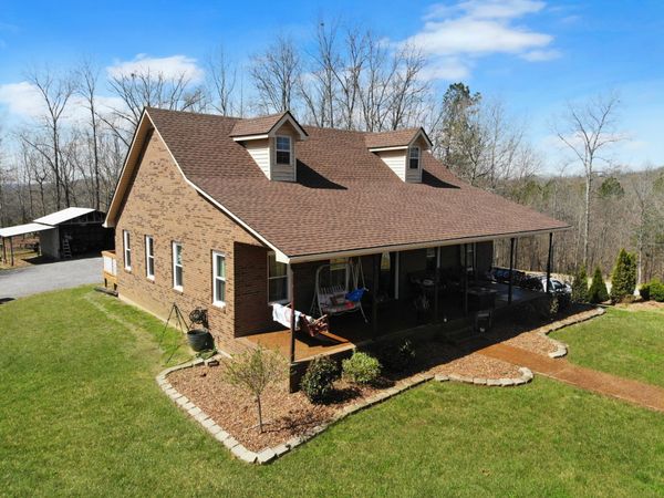 201 Norris Hancock Rd , Big Rock, TN 37023