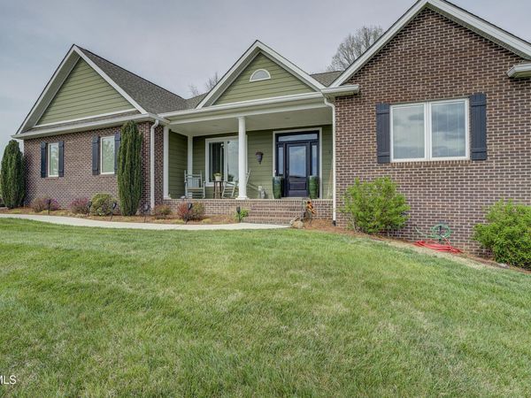 275 Galway Court, Johnson City, TN 37615