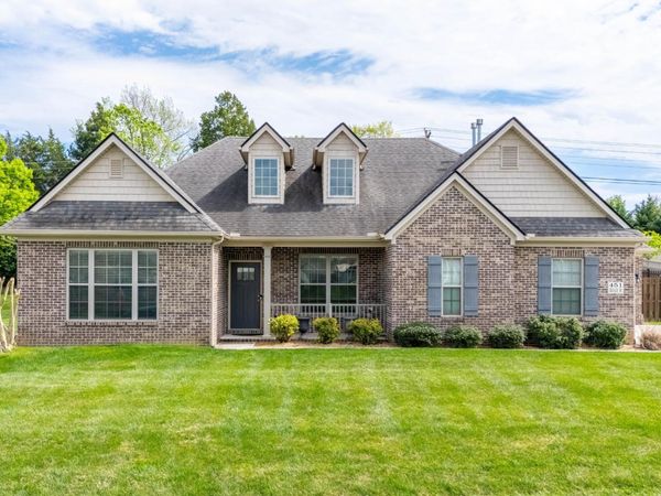 451 Granada Drive , Lenoir City, TN 37772