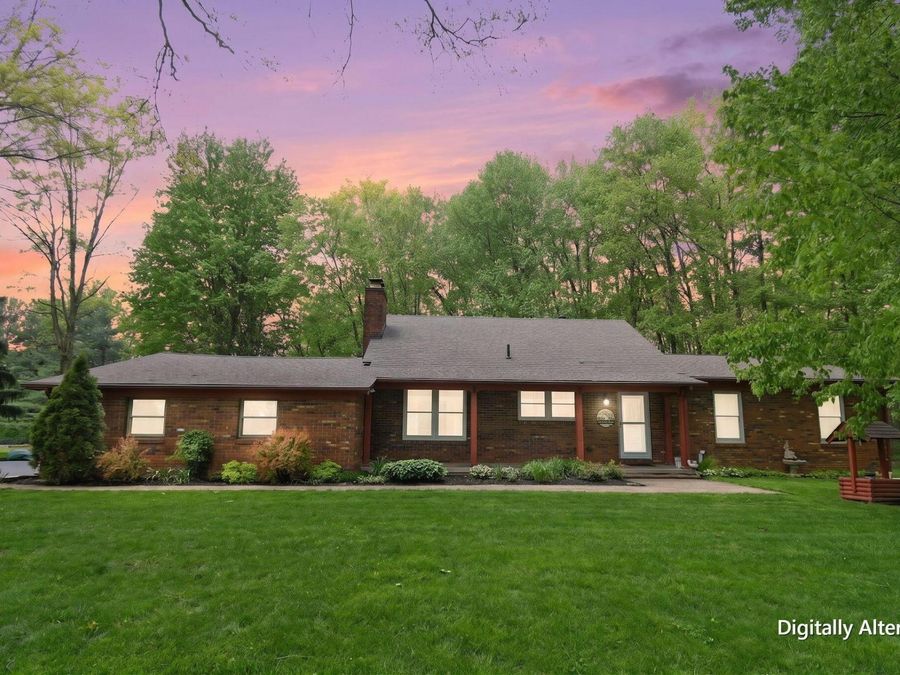 102 Whirlaway Loop SW, Pataskala, OH 43062 Photo 1