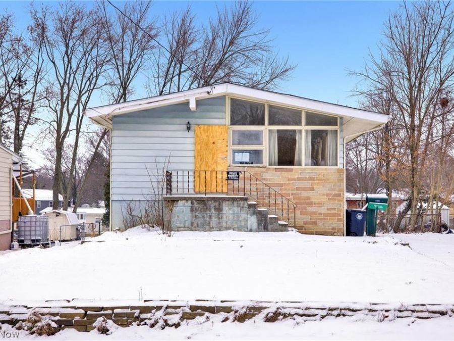 1159 Jeanie J Avenue , Akron, OH 44310 Photo 1