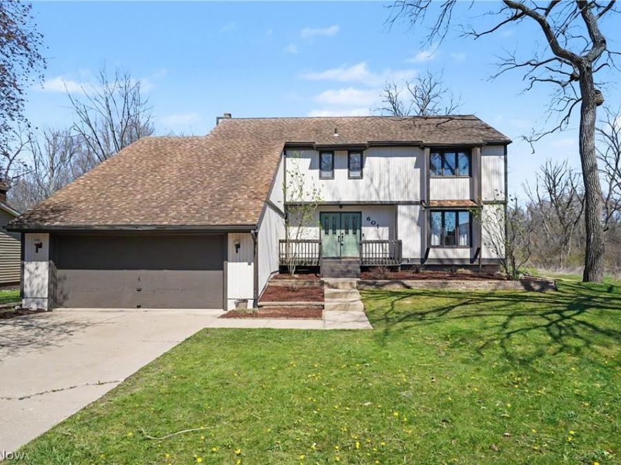 601 Treeside Drive , Stow, OH 44224 Photo 1