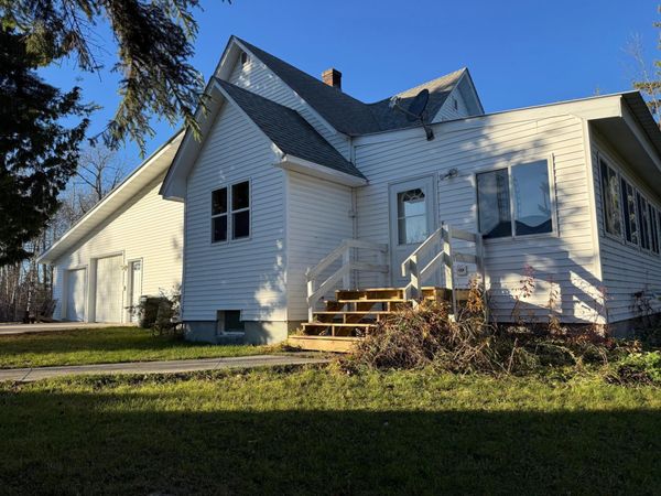 270 Zippel Avenue , Williams, MN 56686