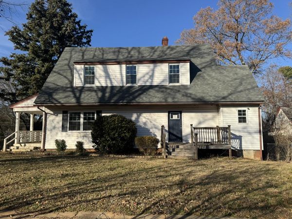1629 Ridge Dr, Sheffield, AL 35660