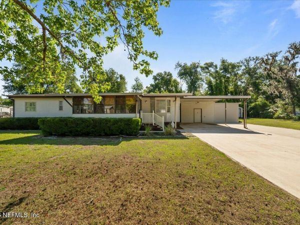 242 TROPIC Avenue, Satsuma, FL 32189