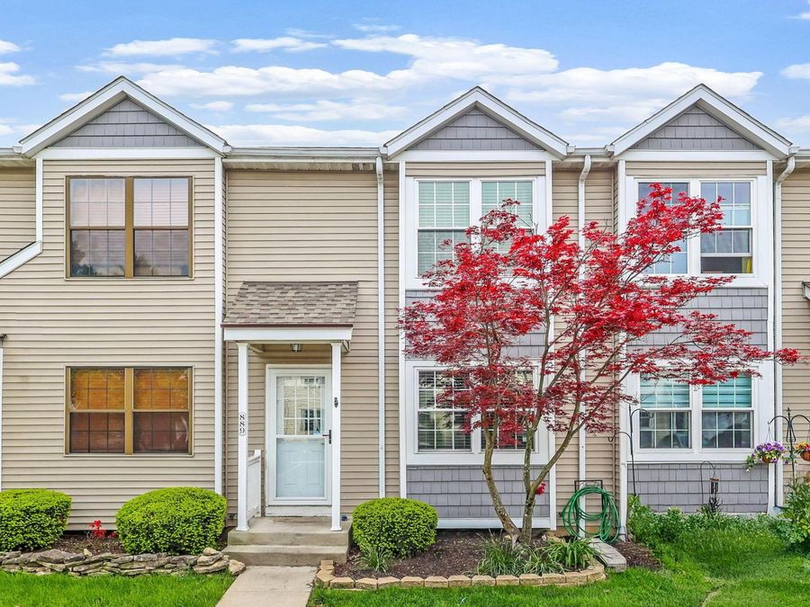 889 Noddymill Lane E, Unit 33C, Columbus, OH 43085 Photo 1