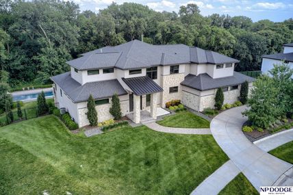 2205 S 218 Street, Elkhorn, NE 68022