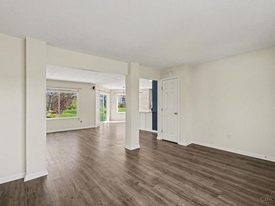 6492 Abingdon Hall, Hamilton Township, OH 45152 Photo 3