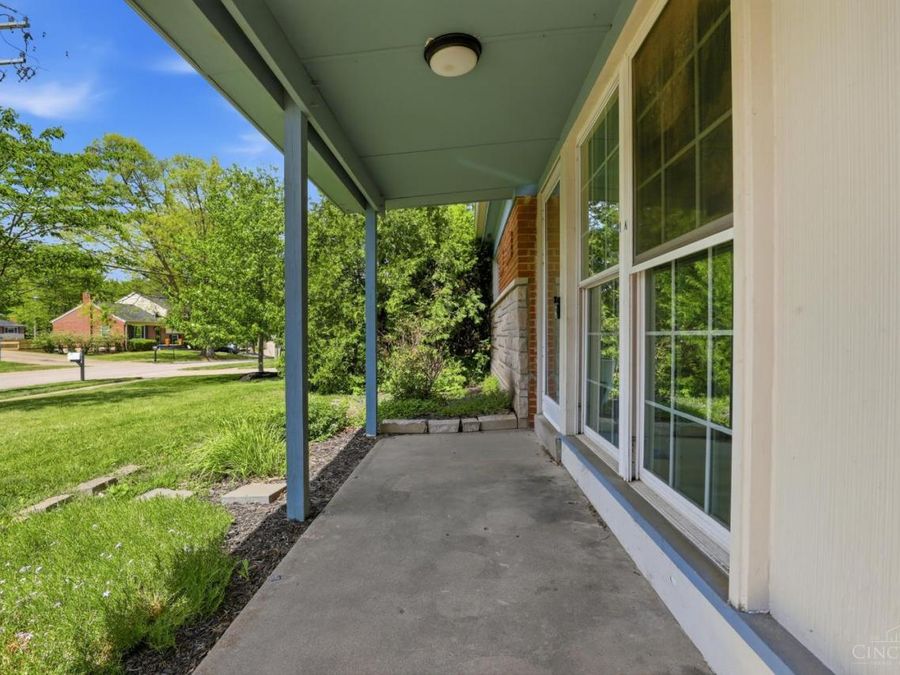 1502 Robinway Drive, Anderson Township, OH 45230 Photo 6