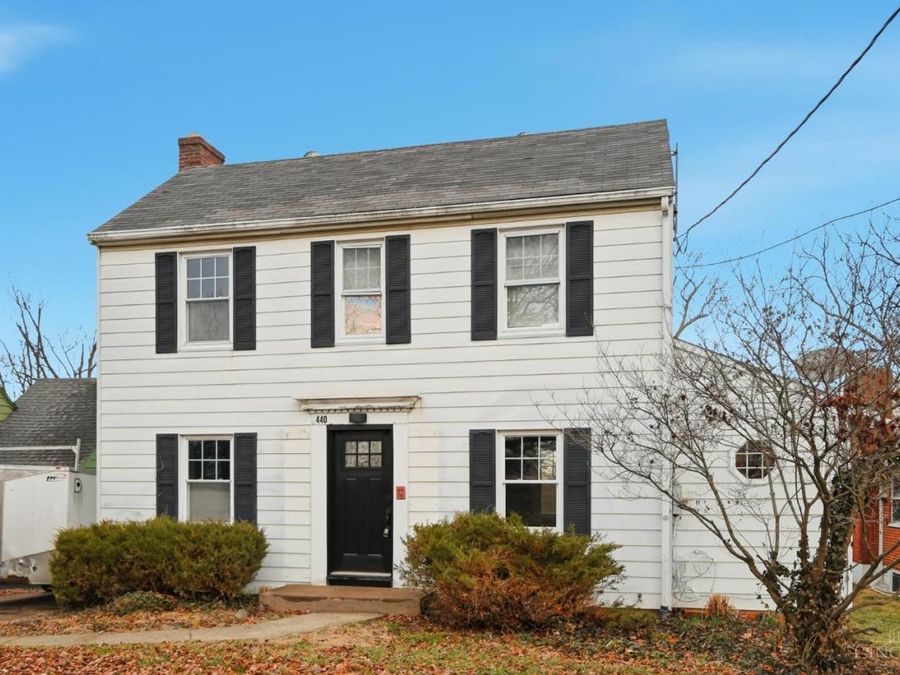 440 W Sharon Road, Springdale, OH 45246 Photo 1