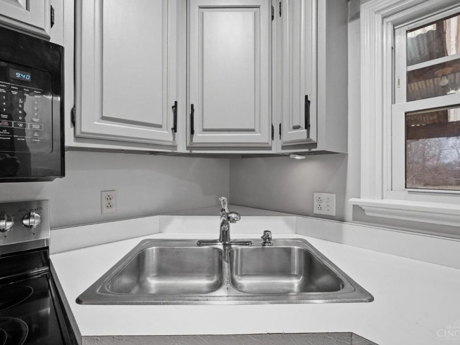 440 W Sharon Road, Springdale, OH 45246 Photo 18