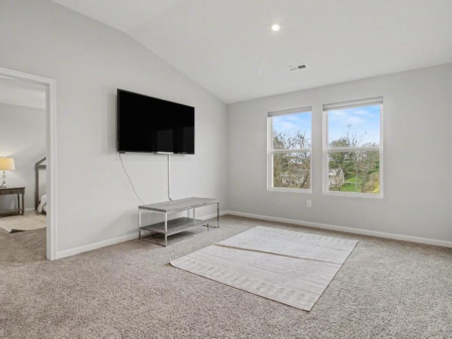 4677 Hampton Pointe Drive, Green Township, OH 45248 Photo 14