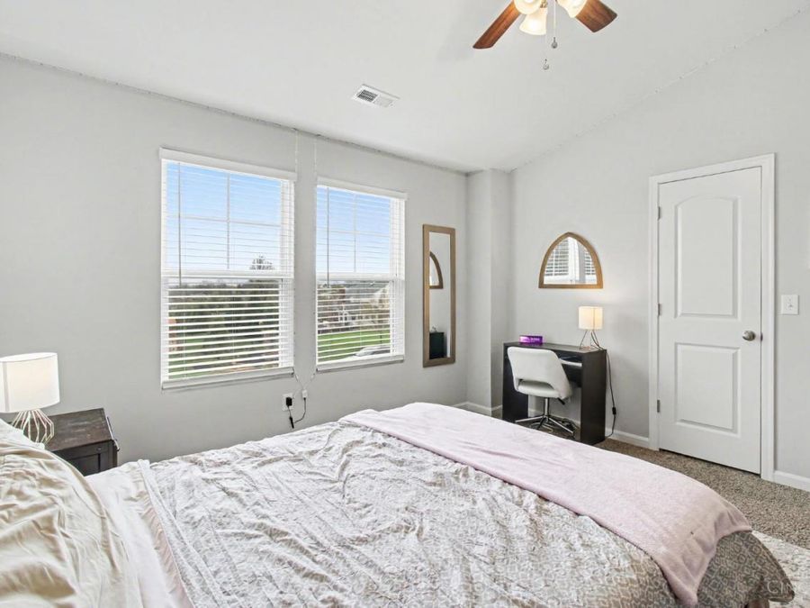 4677 Hampton Pointe Drive, Green Township, OH 45248 Photo 21