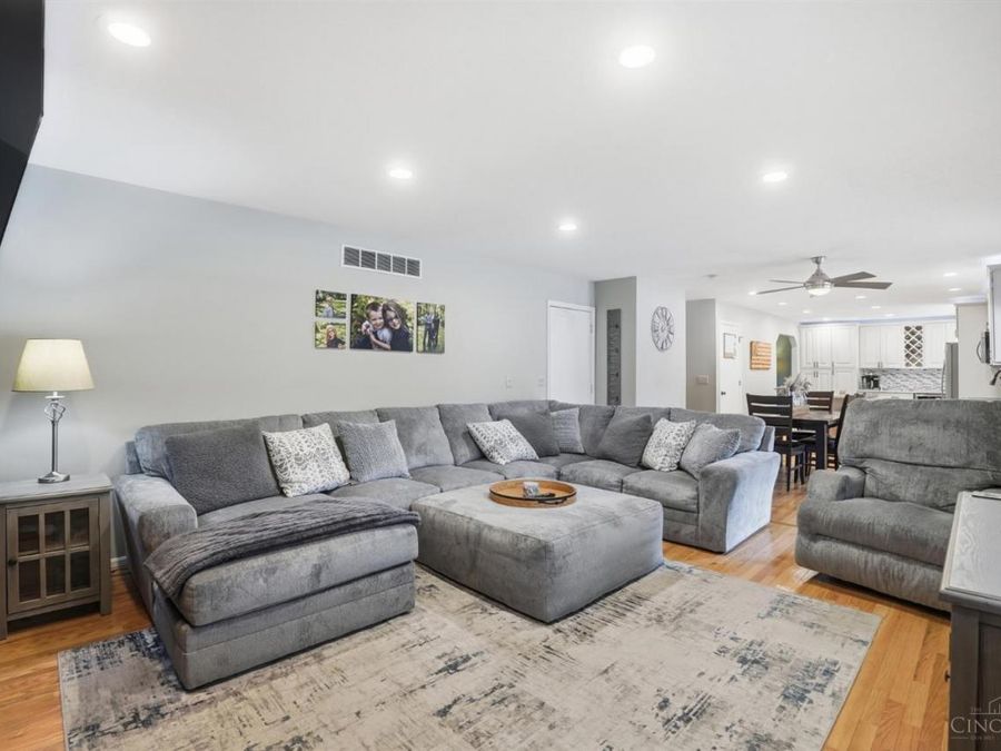 6023 Glennsbury Court, West Chester, OH 45069 Photo 14