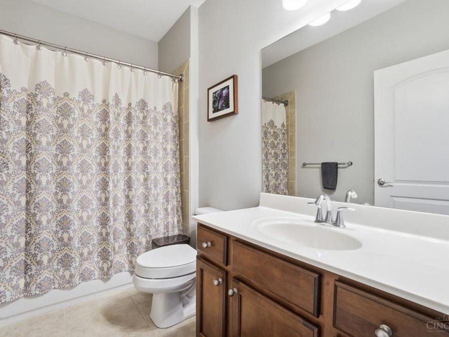 3346 Marburg Square Lane, Unit 8E, Cincinnati, OH 45209 Photo 14