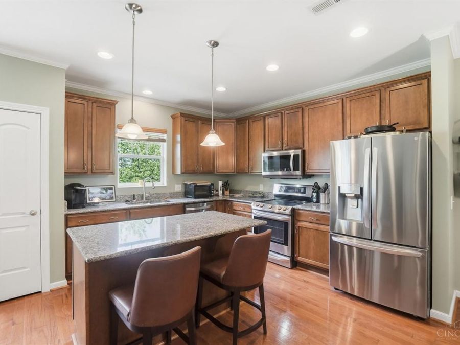 3346 Marburg Square Lane, Unit 8E, Cincinnati, OH 45209 Photo 8