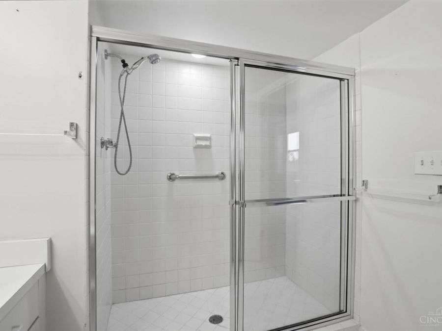 2444 Madison Road, Unit 408, Cincinnati, OH 45208 Photo 27
