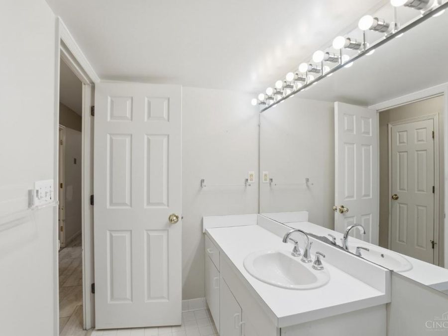 2444 Madison Road, Unit 408, Cincinnati, OH 45208 Photo 32
