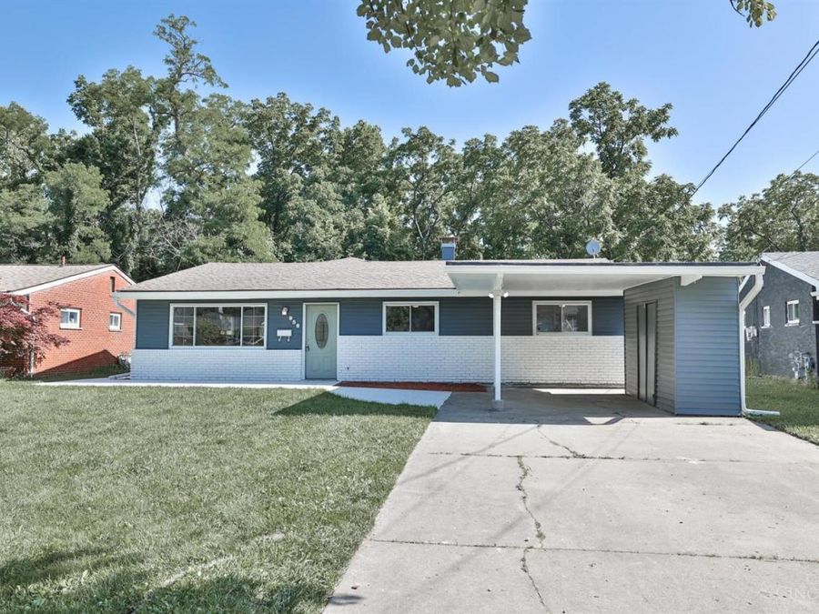 958 Hollytree Drive, Springfield Township, OH 45231 Photo 2