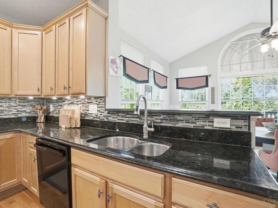 4783 Gemstone Court, Mason, OH 45040 Photo 9