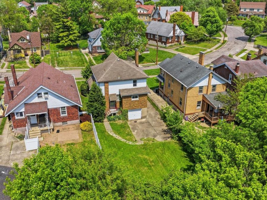 3519 Darwin Avenue, Cheviot, OH 45211 Photo 2