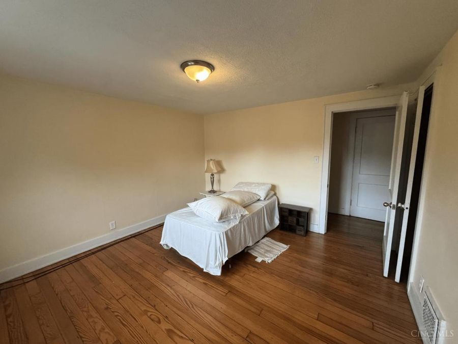 741 E Mitchell Avenue, Cincinnati, OH 45229 Photo 33