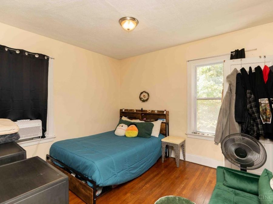 741 E Mitchell Avenue, Cincinnati, OH 45229 Photo 9