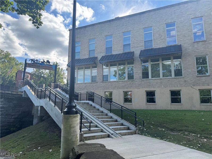 265 W Main , Unit 203, Kent, OH 44240 Photo 1