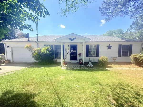 102 McKinney St , Estill Springs, TN 37330