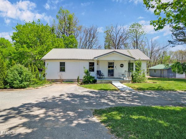 965 Sparta Hwy , Crossville, TN 38572