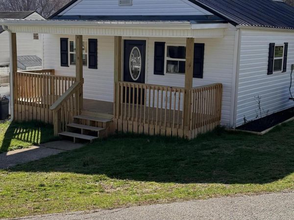 1000 Grindstaff Avenue, Elizabethton, TN 37643