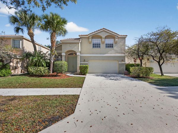 2008 Reston Circle , Royal Palm Beach, FL 33411
