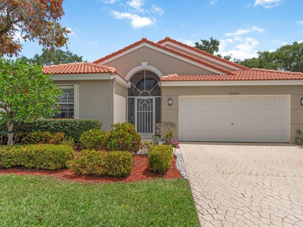 10864 Royal Caribbean Circle , Boynton Beach, FL 33437