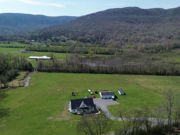 209 W Valley Road, Dunlap 37327