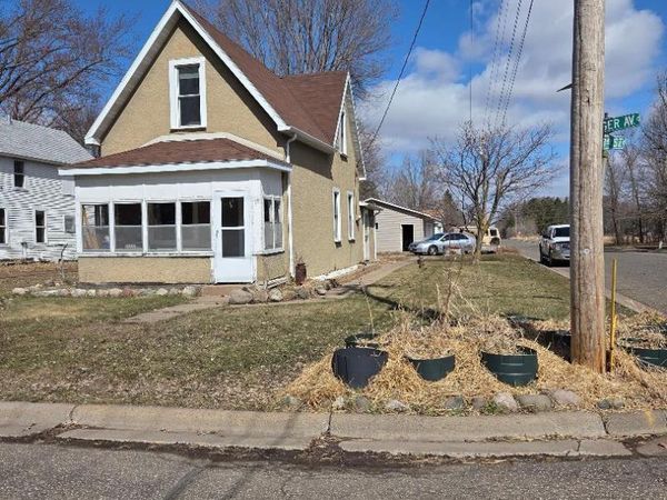 15 W 3rd Street , Rush City, MN 55069