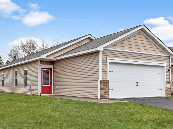 525 Redwood Street N, Cambridge, MN 55008