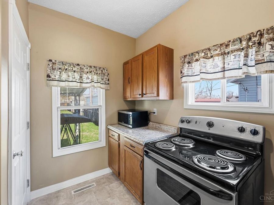 609 Buena Avenue, Middletown, OH 45044 Photo 11