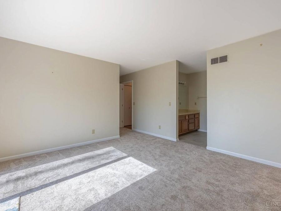 2237 Sweetbriar Lane, Cincinnati, OH 45239 Photo 14