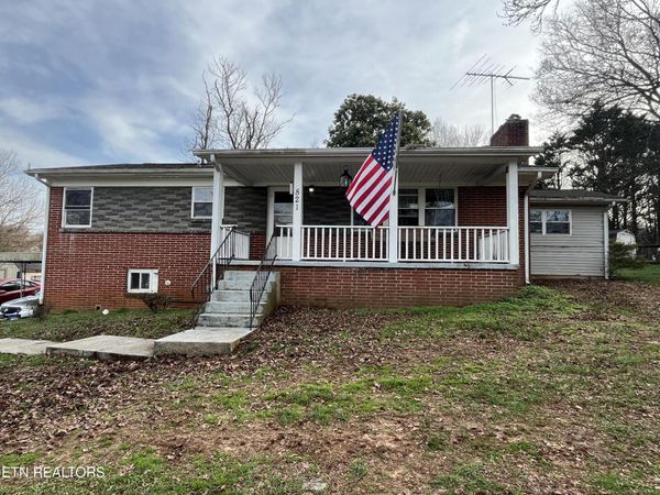 821 W Cherokee Drive, Jefferson City, TN 37760