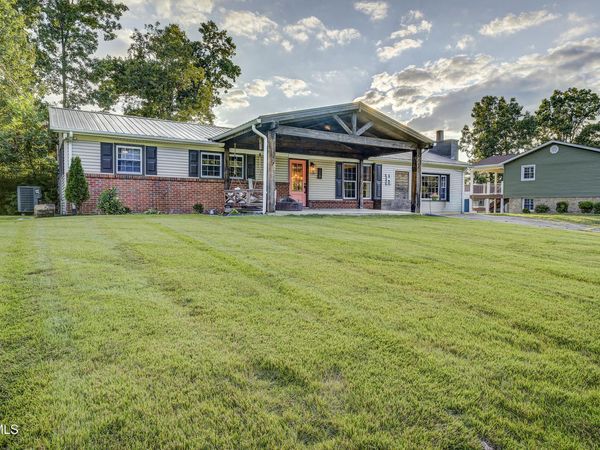 110 Hopeville Avenue, Greeneville, TN 37745