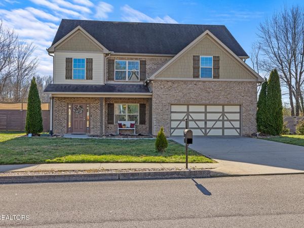 767 W Glenview Drive , Lenoir City, TN 37771