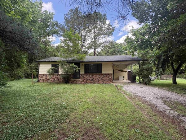 50 Ham Street , Batesville, AR 72501