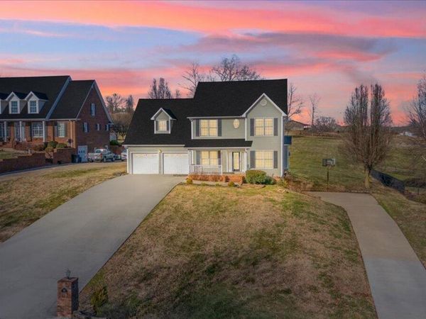 117 Barefoot Landing Drive, Blountville, TN 37617