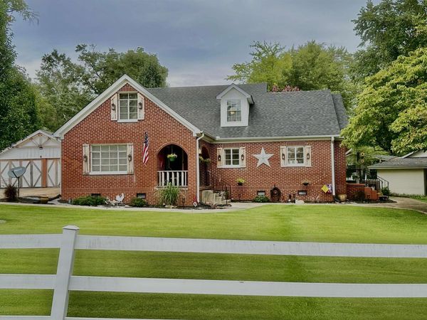 114 Spring St, Hamilton, AL 35570