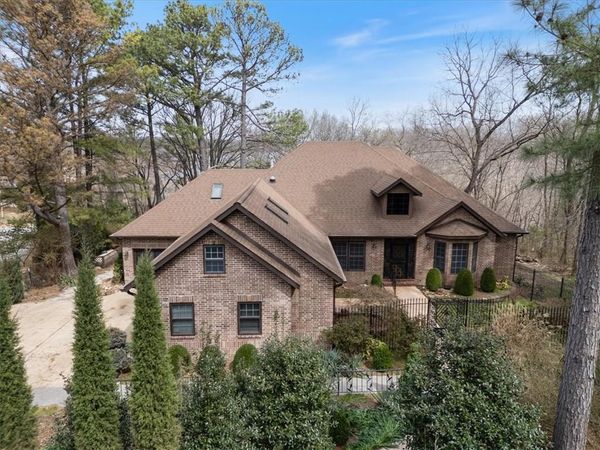 1 Brigadoon Drive , Bella Vista, AR 72715