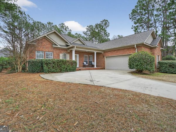 122 Shadow Lawn Drive, Byron, GA 31008