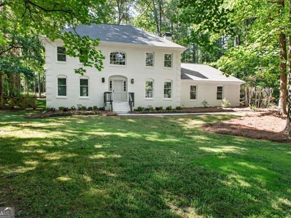 1080 Willow Bend, Roswell, GA 30075