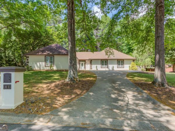 410 Emerald Parkway, Sugar Hill, GA 30518