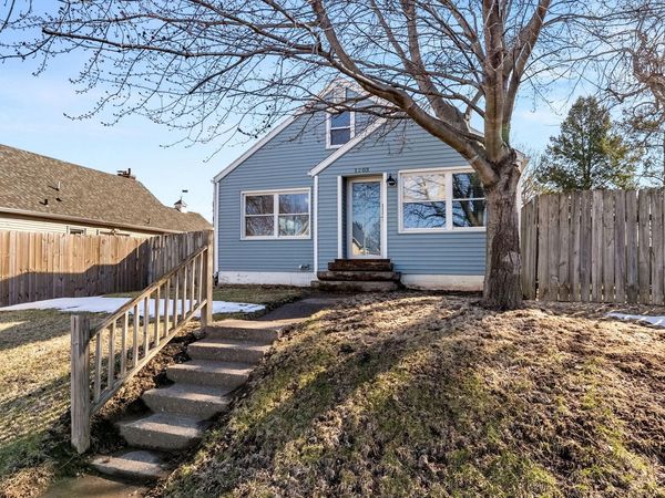 1203 PARK AVE, Muscatine, IA 52761