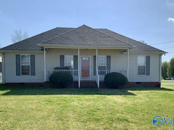 2 Merideth Lynn Road, Fayetteville, TN 37334
